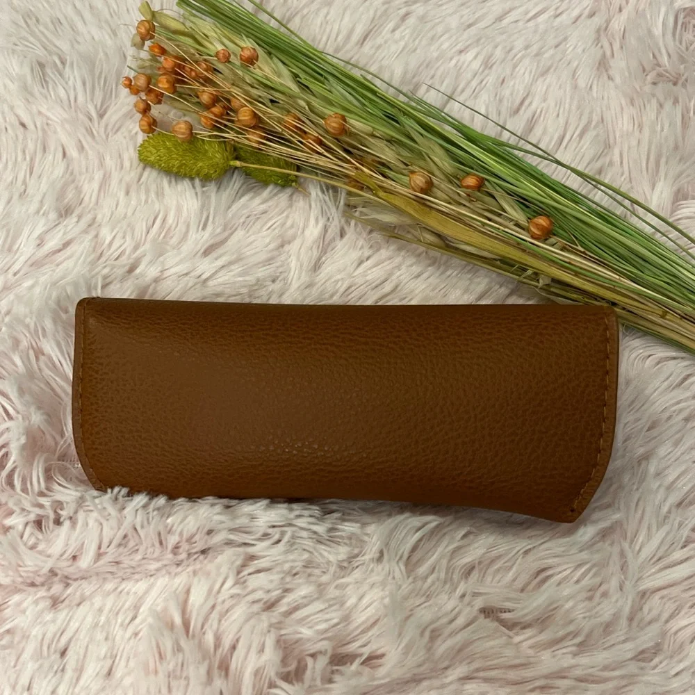 Ray-Ban sunglass case - Picture 2 of 7